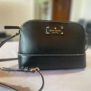 Kate Spade Southport Avenue Hanna crossbody purse